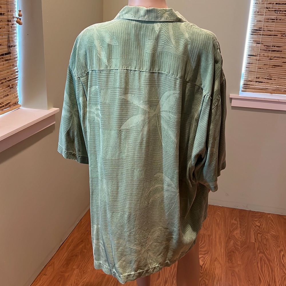 Tommy Bahama Silk Pam Tree Pattern Button Down Sh… - image 4